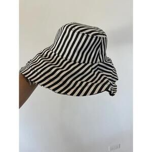 Betty Basics Wide-brim Bucket Hat Black White Striped Reversible New O/S